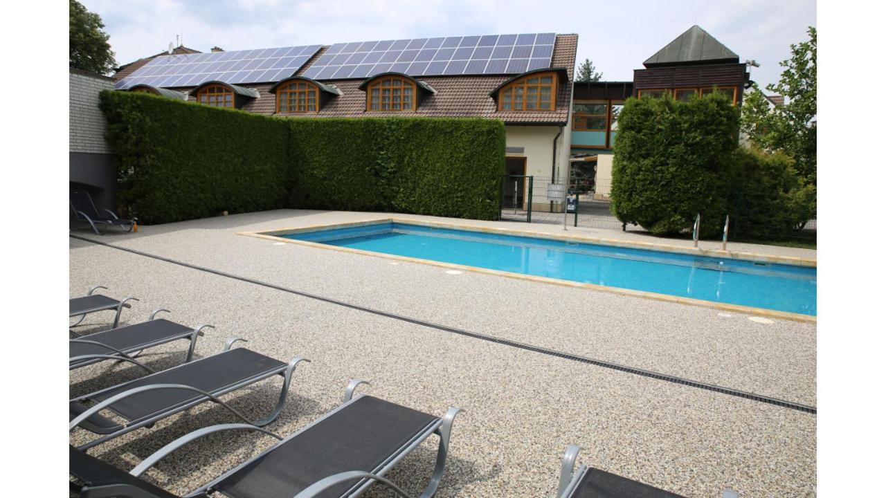 פראג Hotel Baroko מראה חיצוני תמונה